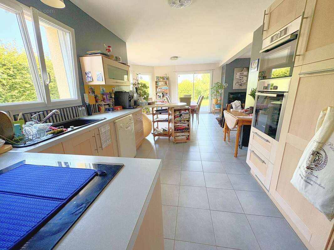 Maison 112 m² à Sainte-Suzanne-Sur-Vire  - photo 2