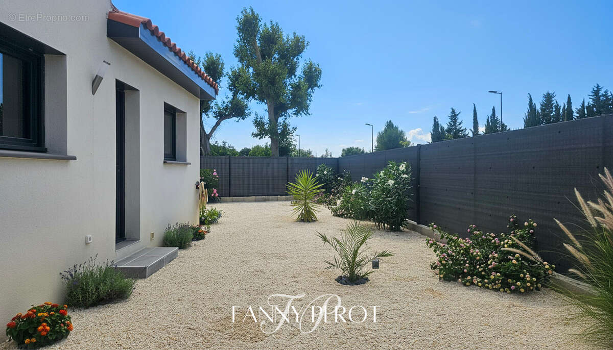 Maison 3 faces de 90 m² avec piscine et garage à Saint-Cyprien - photo 10