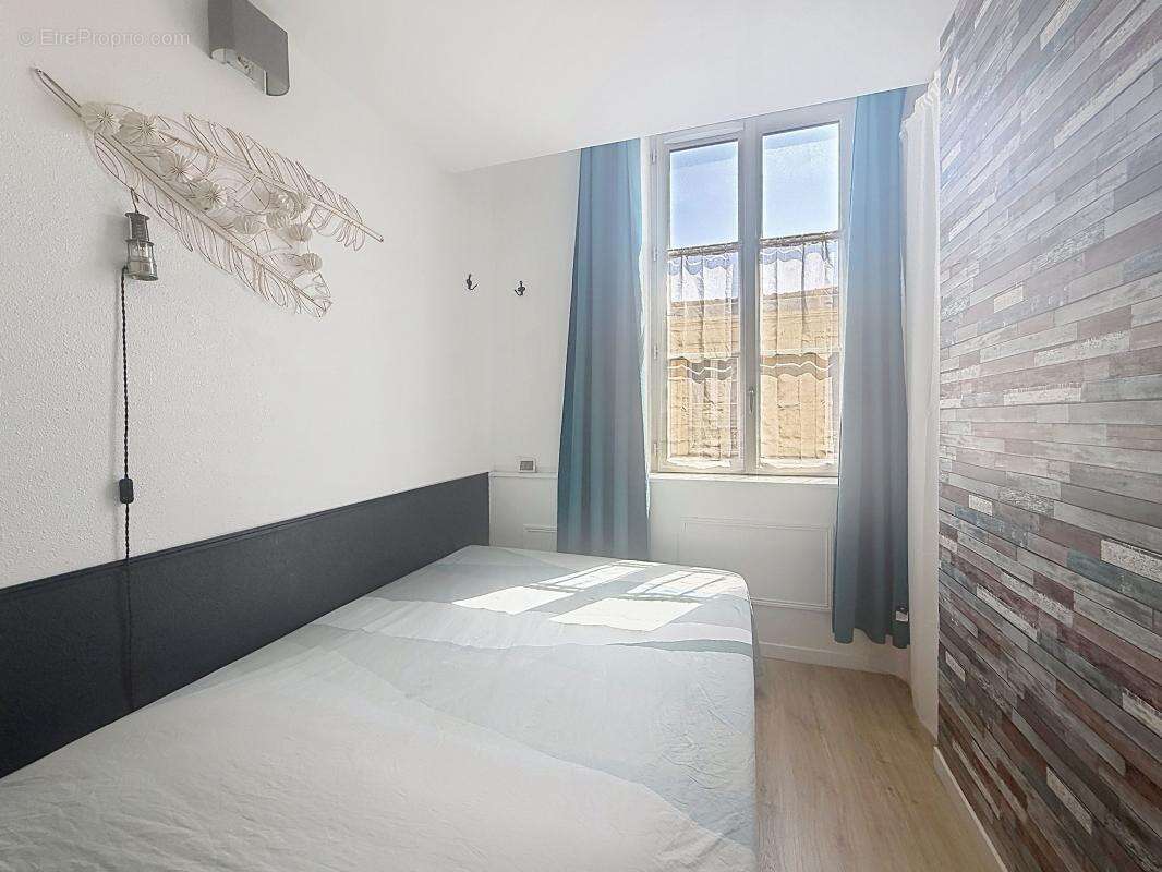 Appartement À Vendre La Rochelle Centre Historique - photo 4