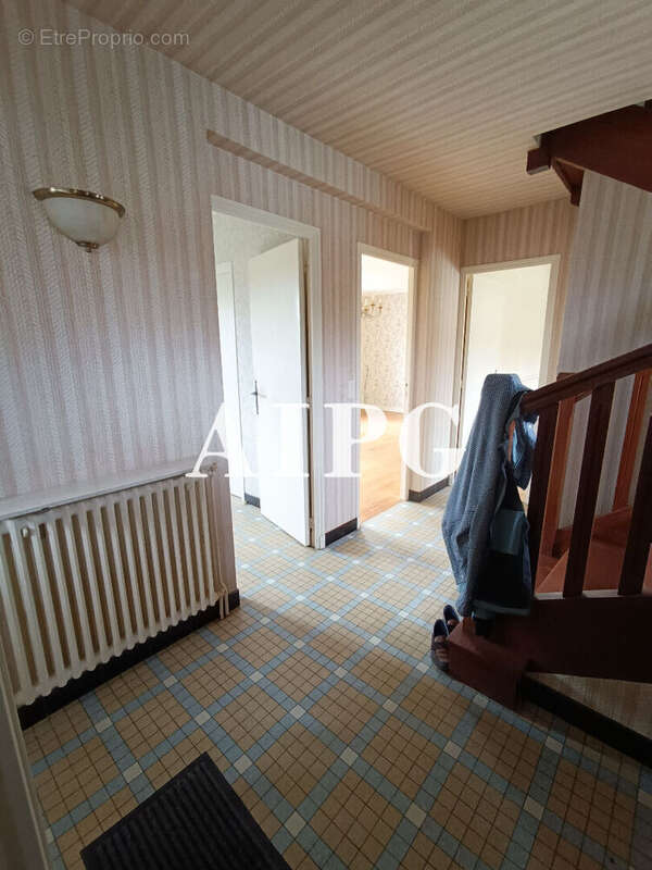 Maison à CAUREL