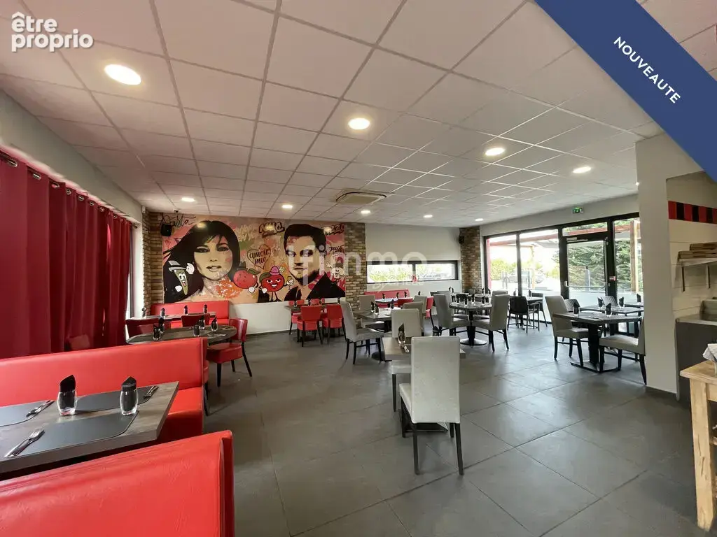 Fond de restaurant en zone d'activité - photo 2
