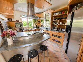 Maison individuelle familiale de 145,62 m² – 5 chambres – Bords de Marne - 2 grands GARAGES - photo 5