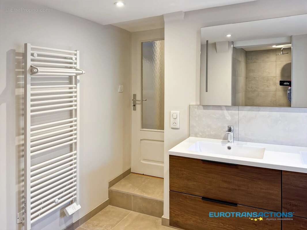 HAGUENAU CENTRE-VILLE – Appartement de caractère de 107,29 m² dans un immeuble du XVIIᵉ siècle - photo 6