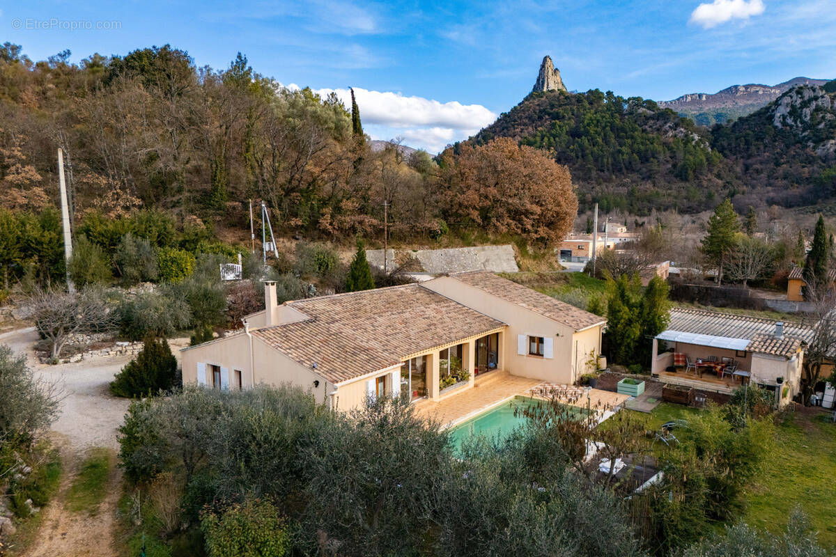 Maison à BUIS-LES-BARONNIES