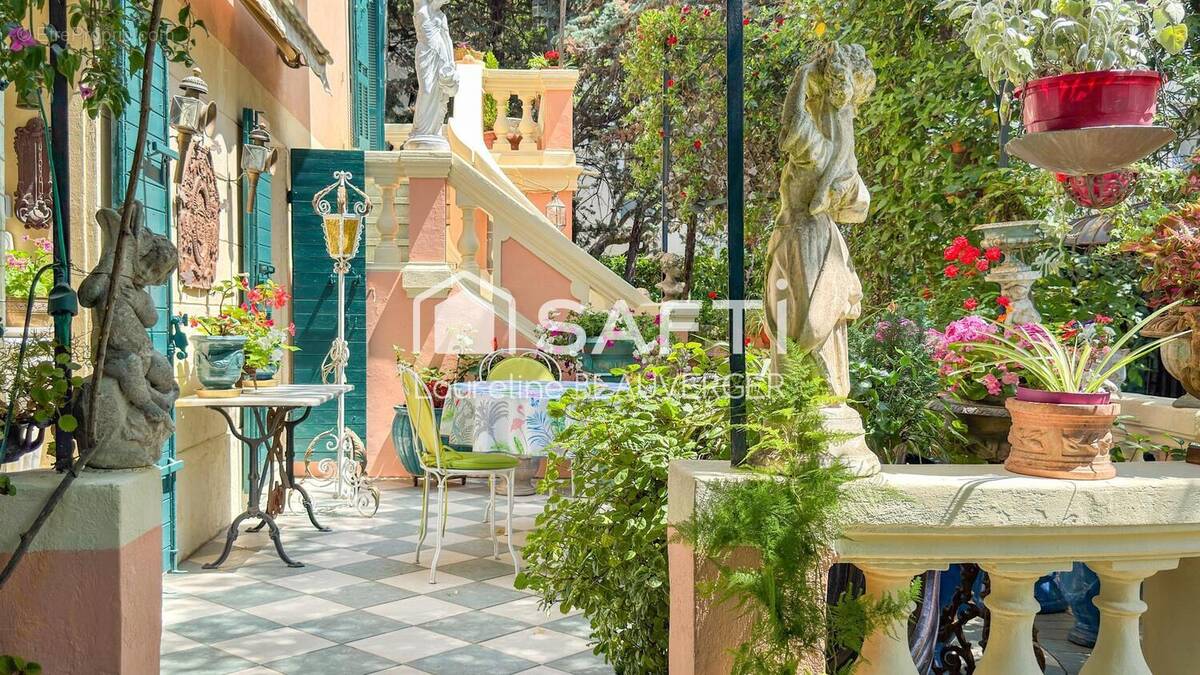 Photo 1 - Maison à TOULON