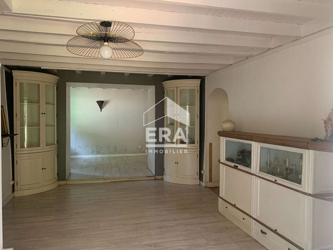 Maison à SAINT-CLAIR-DE-LA-TOUR