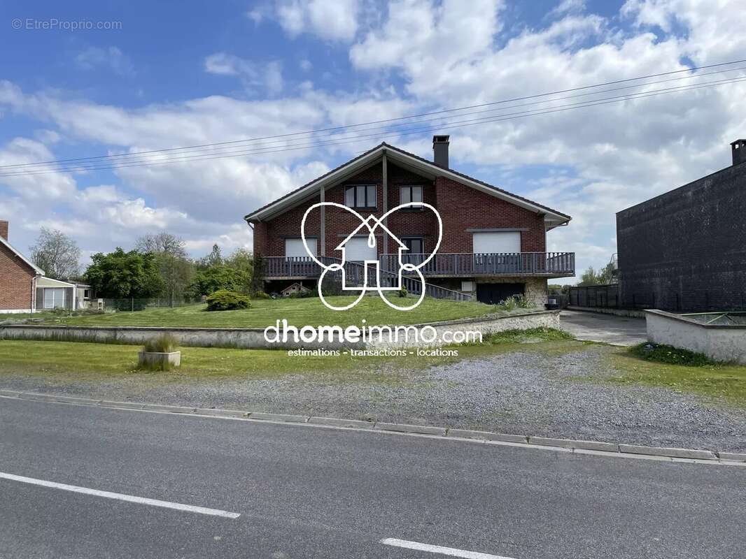 Maison à RAIMBEAUCOURT
