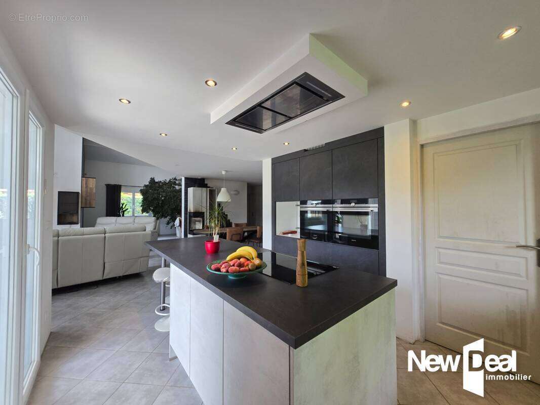 Belle Maison / 200 m² / Vinzier - photo 8