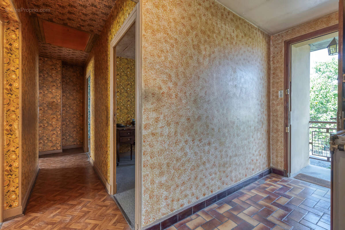 Maison à LE PONT-DE-CLAIX