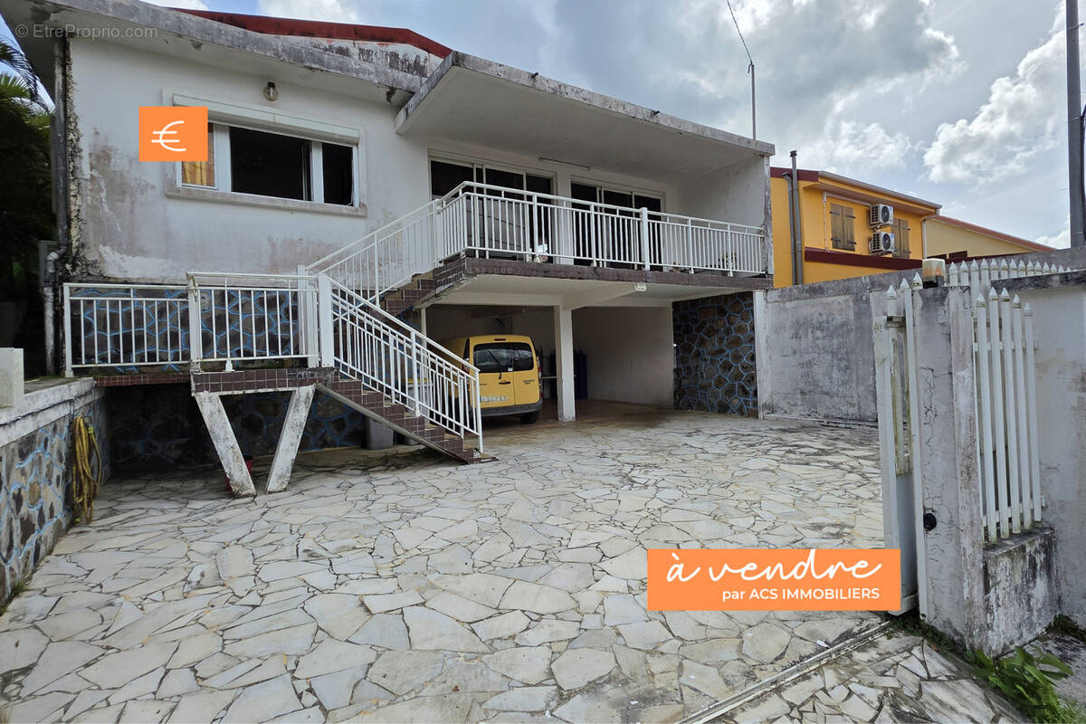 Maison à FORT-DE-FRANCE