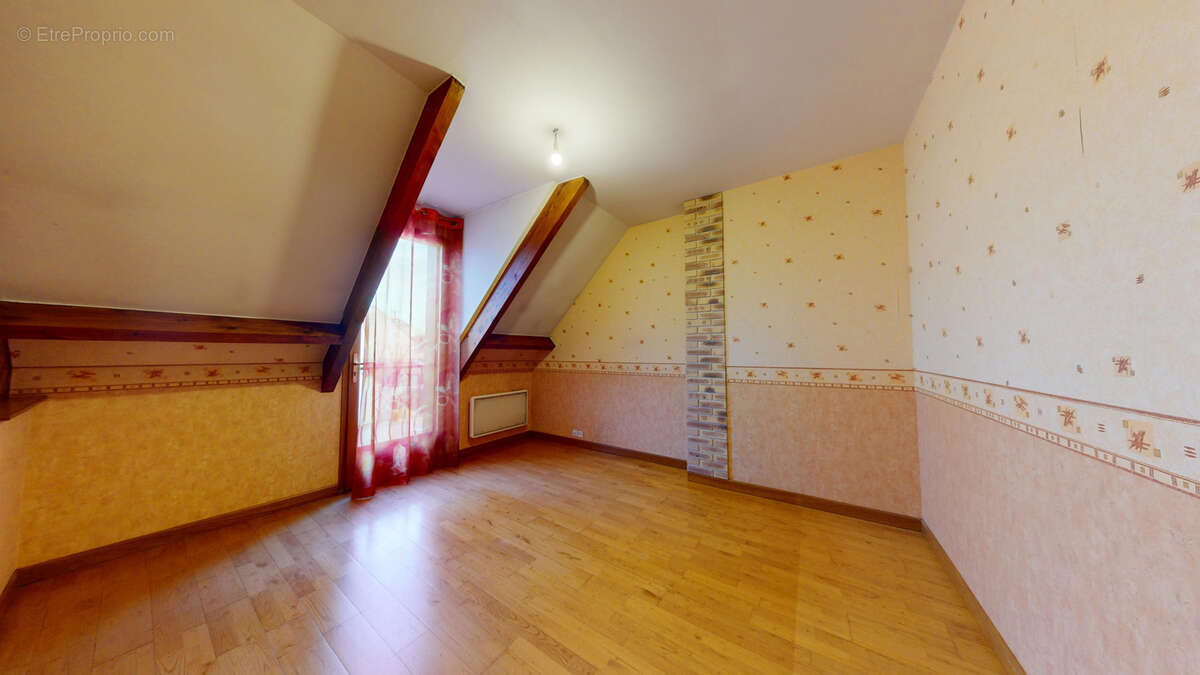 Maison à MONTIGNY-LES-CORMEILLES