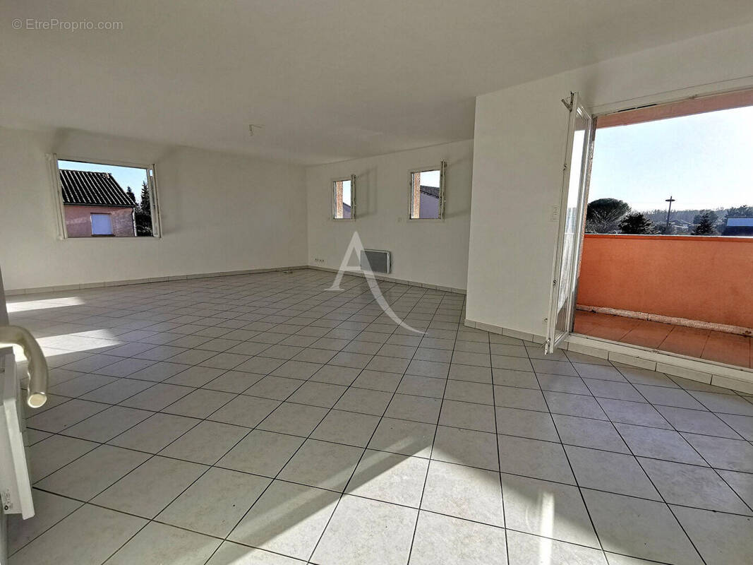 Appartement à BAZIEGE