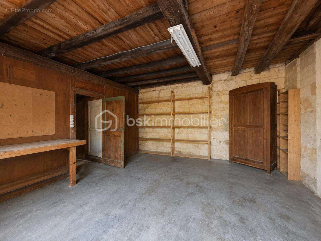 Authentique girondine 260 m² – Terrain arboré de 2 500 m² – Sainte-Terre (33350) - photo 23