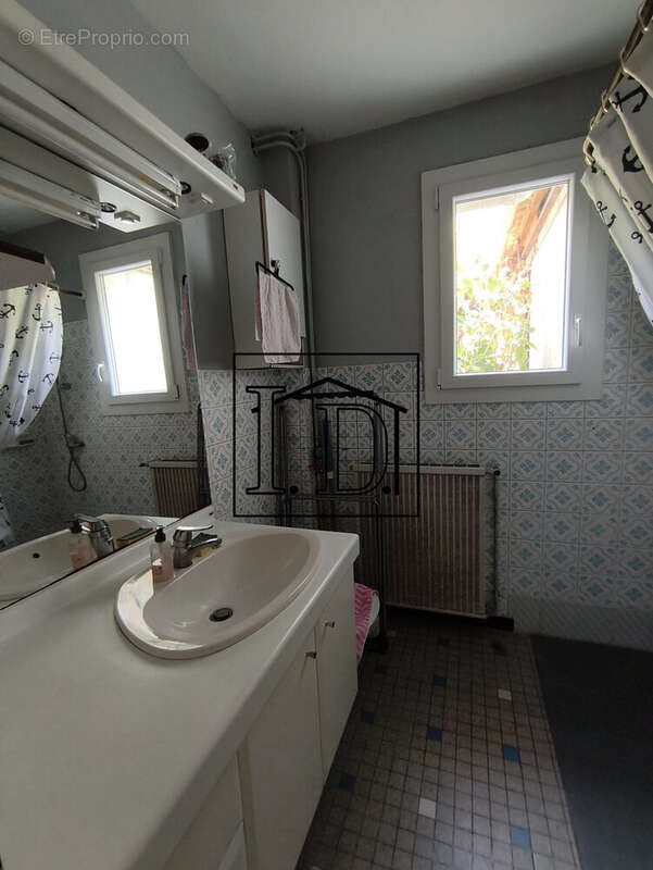 Salle d'eau au RDC