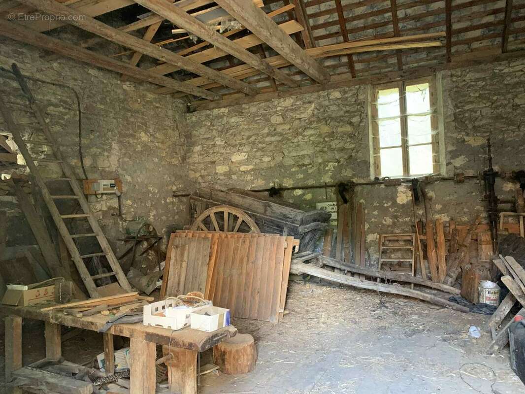 À vendre – Corps de ferme mitoyen à rénover – Lus-la-Croix-Haute (26620) - photo 17