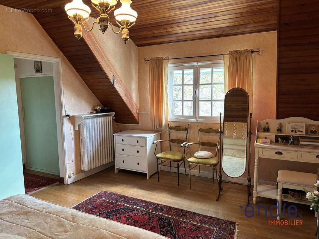 Maison à CHATEAU-SUR-ALLIER