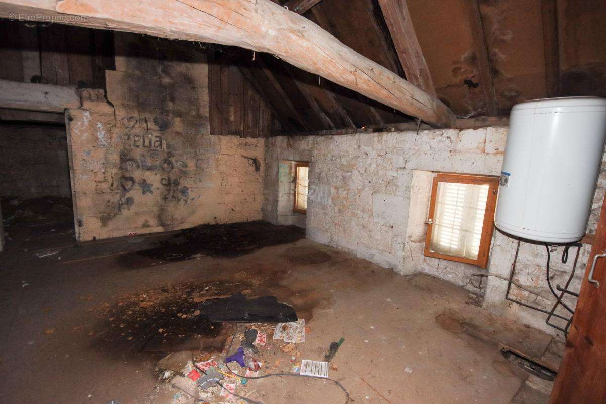 Maison à ROULLET-SAINT-ESTEPHE