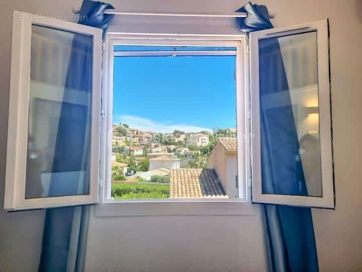 Appartement à BORMES-LES-MIMOSAS