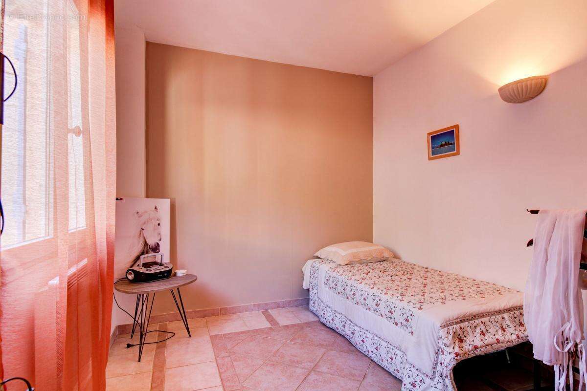 Maison à SAINT-MARTIN-DU-VAR