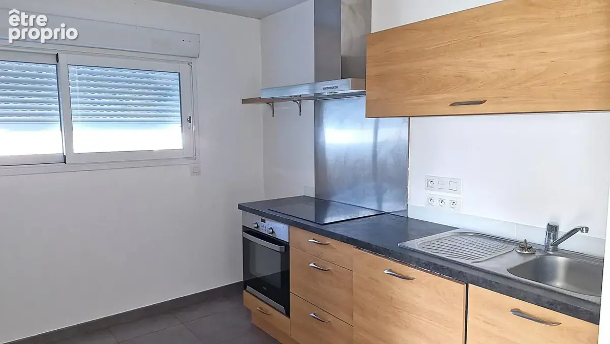 Maison mitoyenne de 66m2 avec petit jardin - photo 2