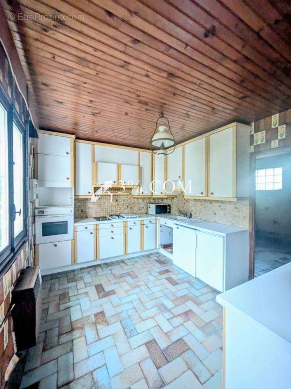 Maison à LA CAPELLE-LES-BOULOGNE