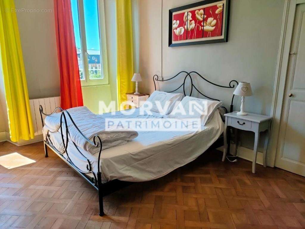 Appartement à CHATEAU-CHINON(VILLE)