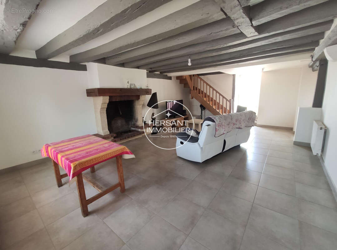 Maison 4 pièces 110 m² à vendre à Baule (45130) - photo 3