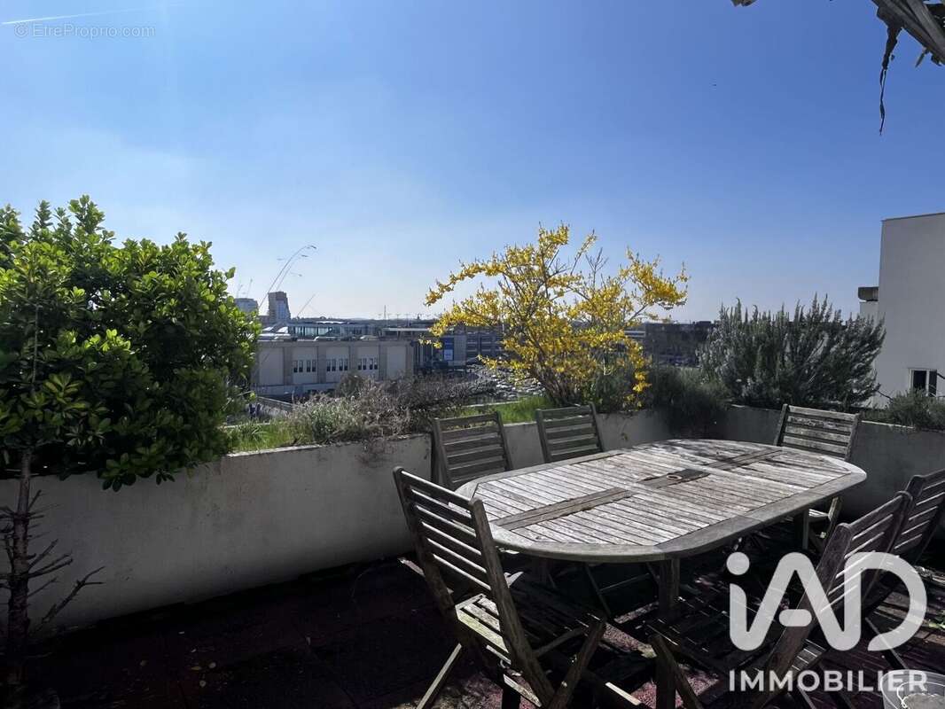 Appartement 81 m² à Evry  - photo 4