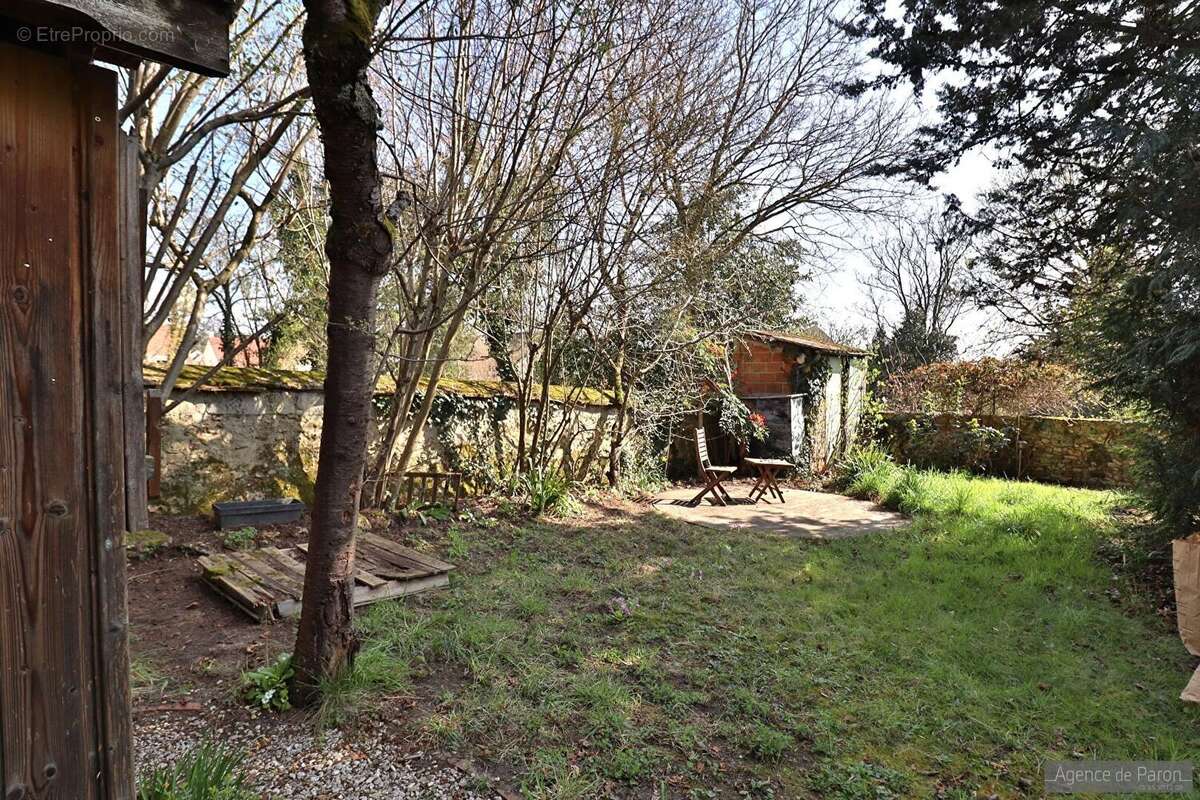 Maison à VERRIERES-LE-BUISSON