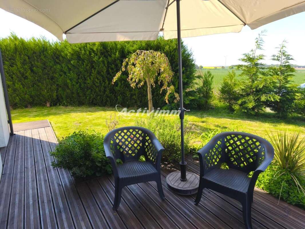 4262 13 - Maison à HUMIERES