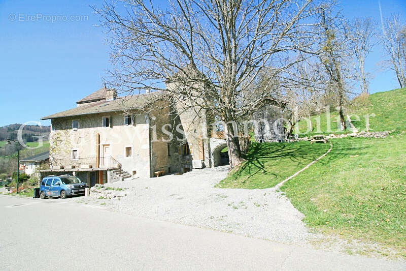 Appartement à HABERE-LULLIN