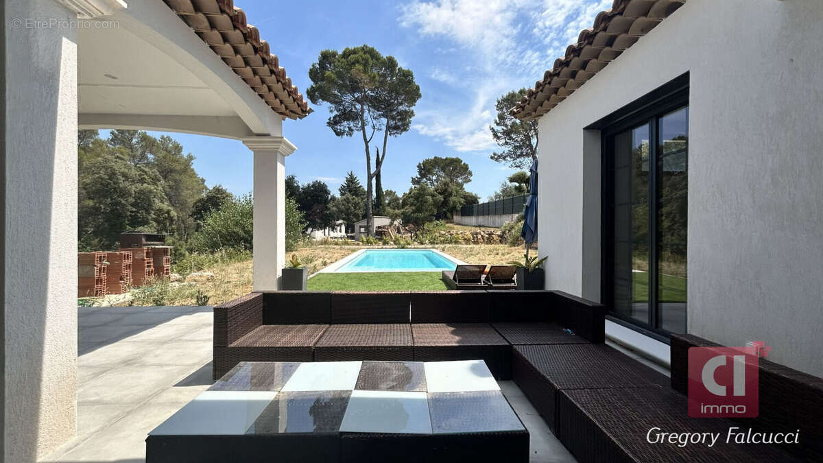 Maison à FLASSANS-SUR-ISSOLE