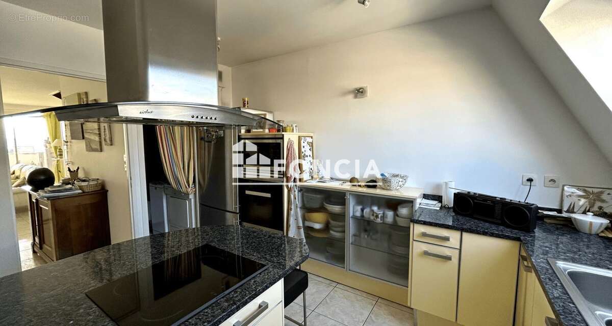 Appartement à MARSEILLE-8E