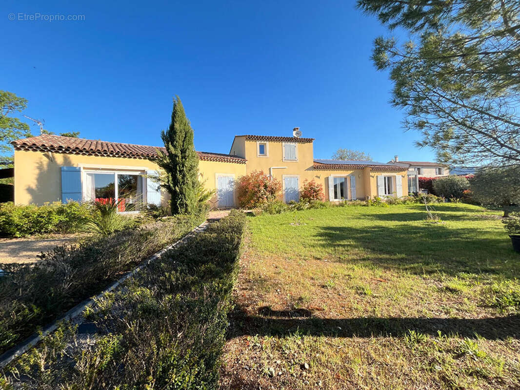 Maison à SAINT-SATURNIN-LES-APT