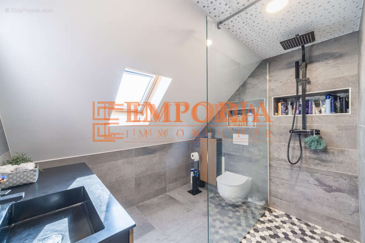 Maison 80 m² à Wittenheim  - photo 7