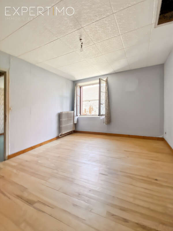 Maison à MORIGNY-CHAMPIGNY