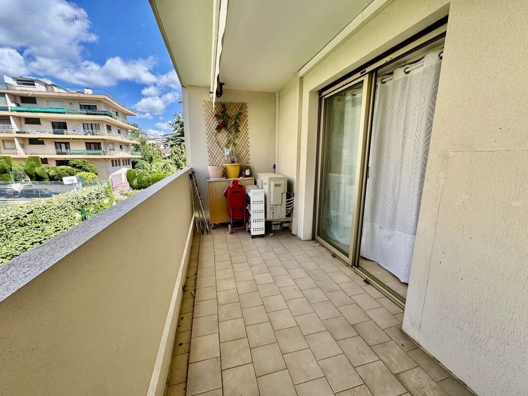 Appartement à LE CANNET