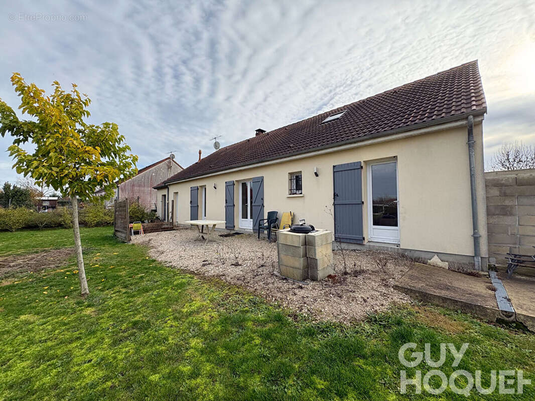 Maison à OUZOUER-LE-MARCHE