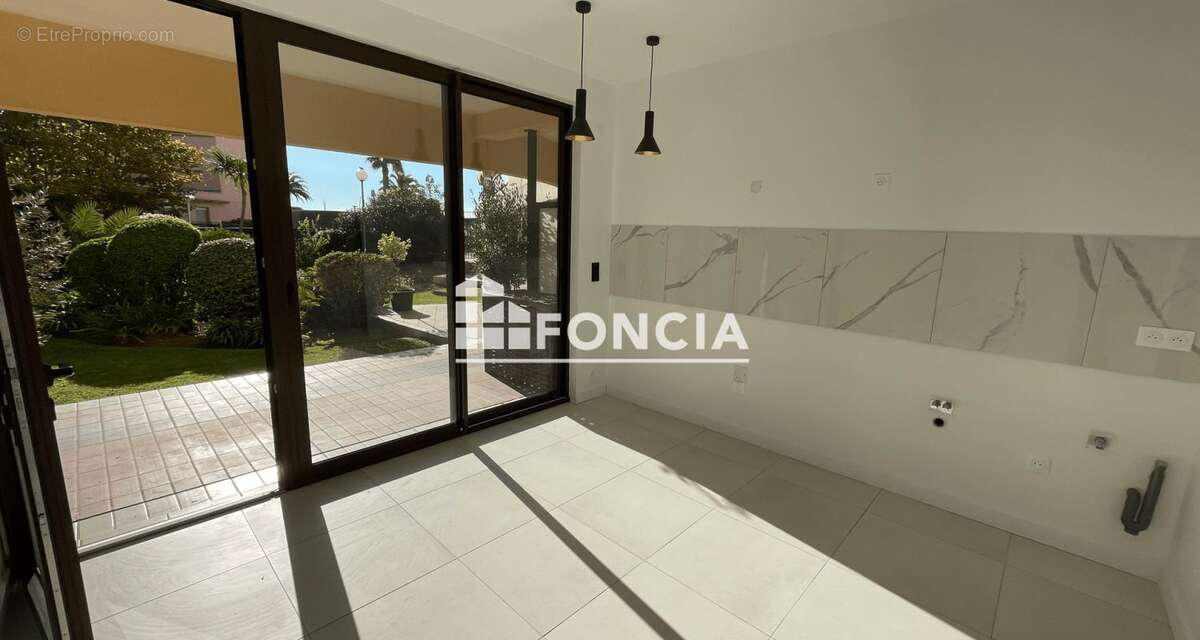 Appartement à FREJUS