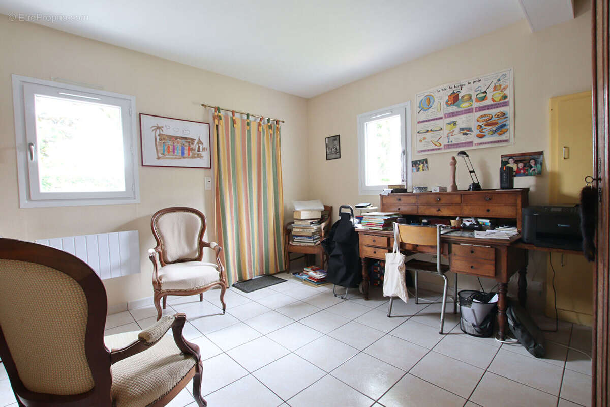 Maison à VOUILLE