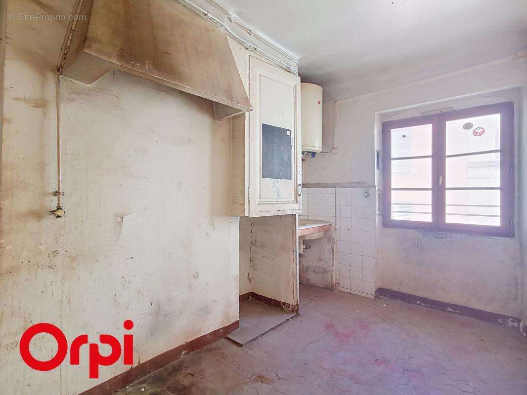 Appartement t3 rue d'alger a 50 metres du port - photo 4