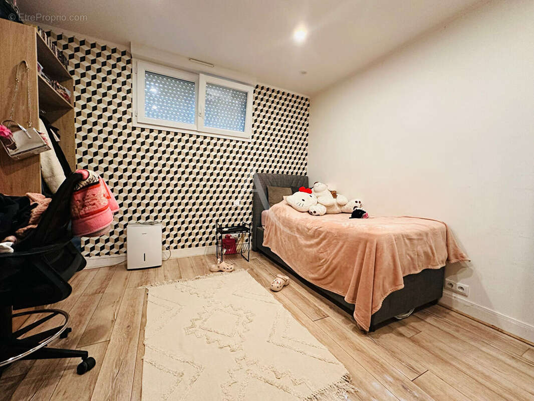 Maison à SAINT-SULPICE-DE-POMMERAY