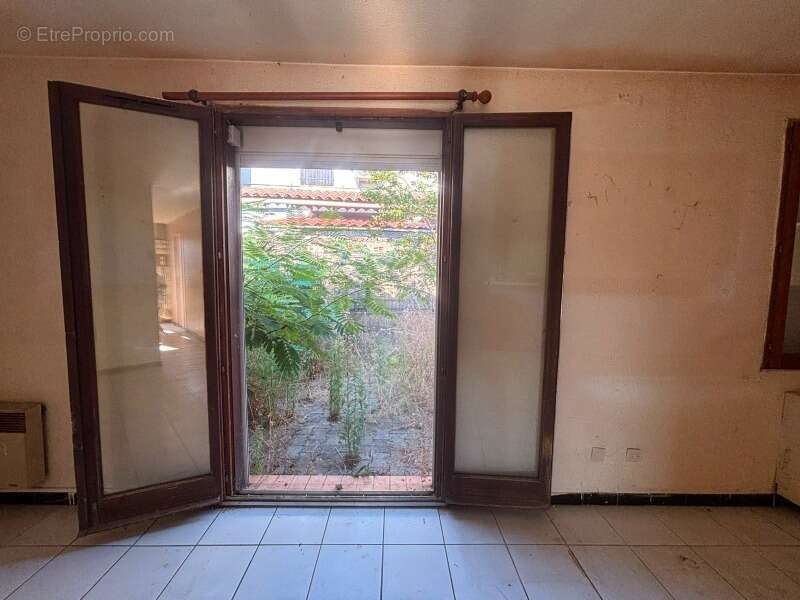 Maison à rénover à vendre 3 pièces LA CRAU (83). LOTISSEMENT LES ARQUETS - photo 9