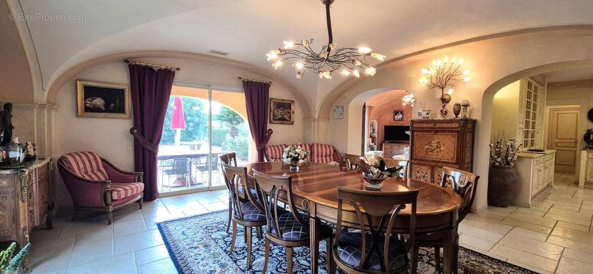 Maison à SAINT-CYPRIEN