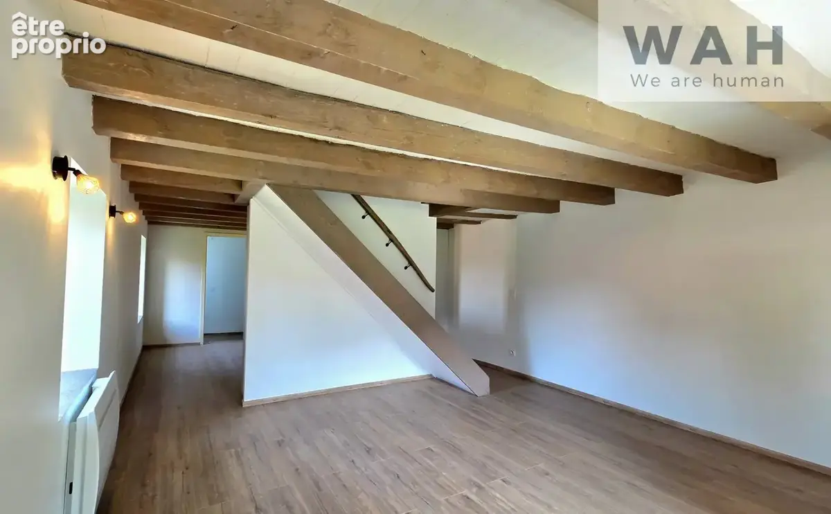 T3 DUPLEX avec jardin privatif et annexes dans un corps de f - photo 8