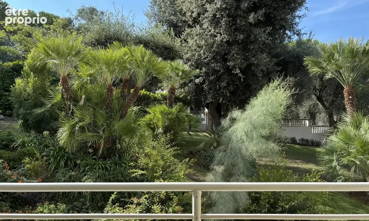 Exclusivité - Cannes proche centre - Très beau 2P avec terrasse & garage - photo 4