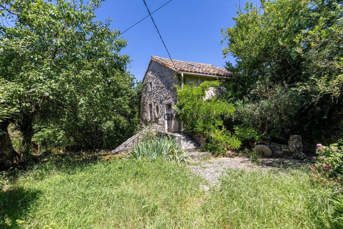 Maison 70 m² à Sainte-Eulalie-De-Cernon  - photo 6