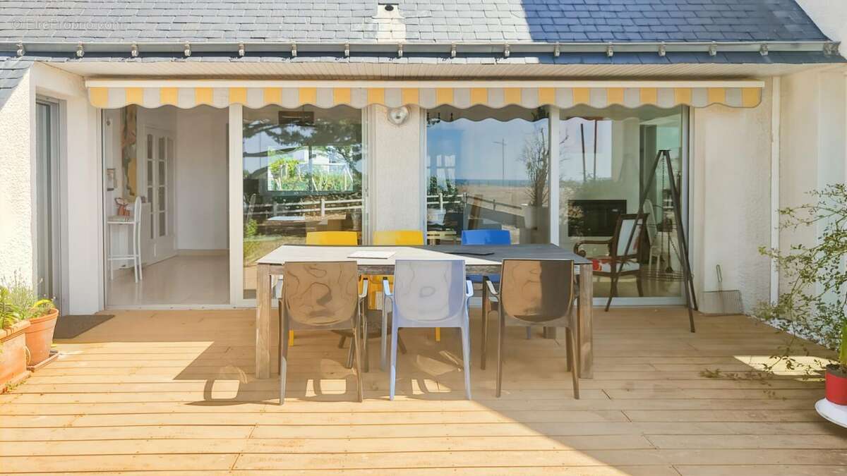 Maison à LA TURBALLE