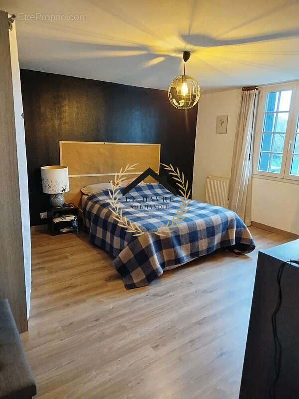 Maison à SAINT-ROMAIN-DE-COLBOSC