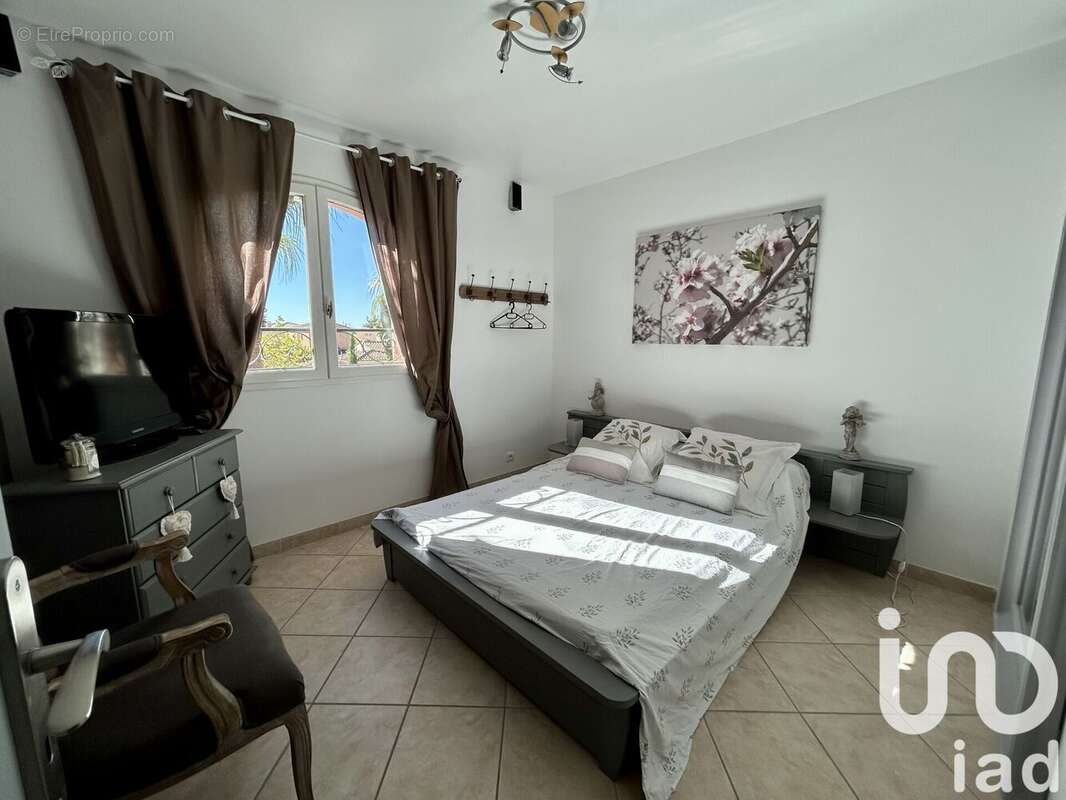 Photo 6 - Maison à LA LONDE-LES-MAURES